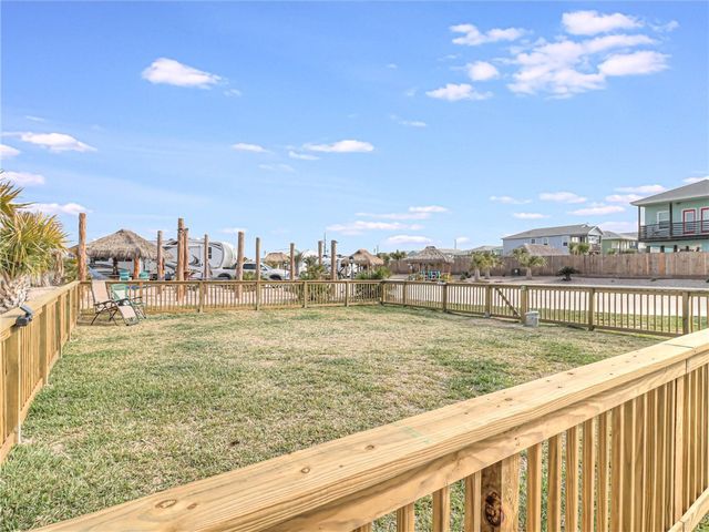 1100 Port St 6, Port Aransas, TX 78373