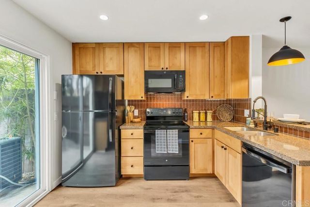 10185 Peaceful Court, Santee, CA 92071