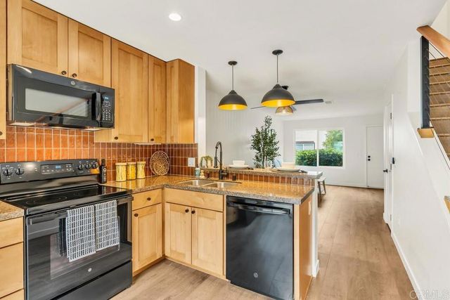 10185 Peaceful Court, Santee, CA 92071