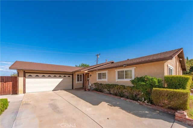 856 Moffatt Circle, Simi Valley, CA 93065