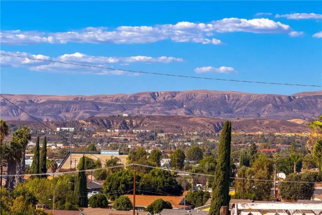 856 Moffatt Circle, Simi Valley, CA 93065