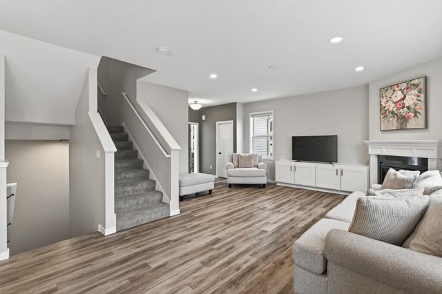 8107 157th Terrace, Savage, MN 55378