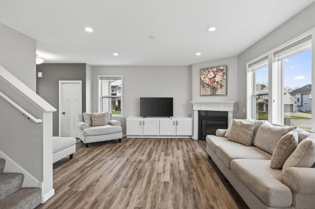 8107 157th Terrace, Savage, MN 55378