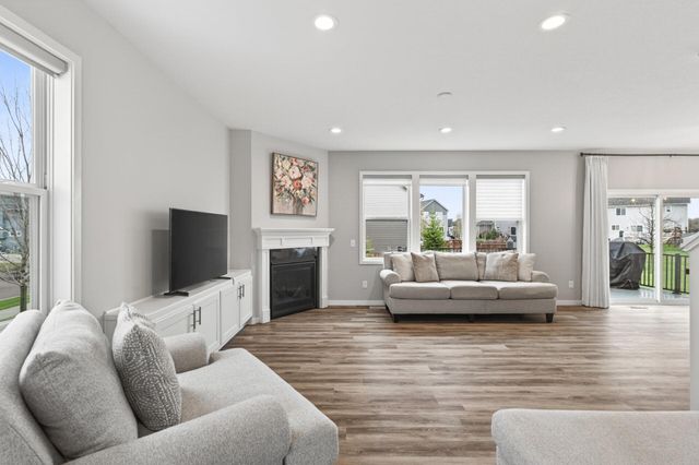 8107 157th Terrace, Savage, MN 55378