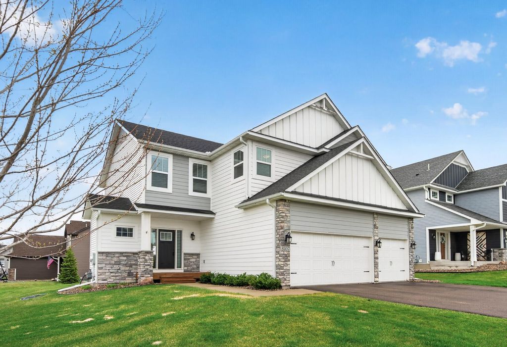 8107 157th Terrace, Savage, MN 55378