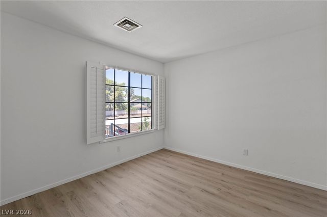 4823 South Torrey Pines Drive 203, Las Vegas, NV 89103