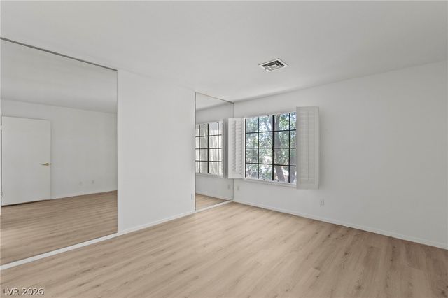 4823 South Torrey Pines Drive 203, Las Vegas, NV 89103