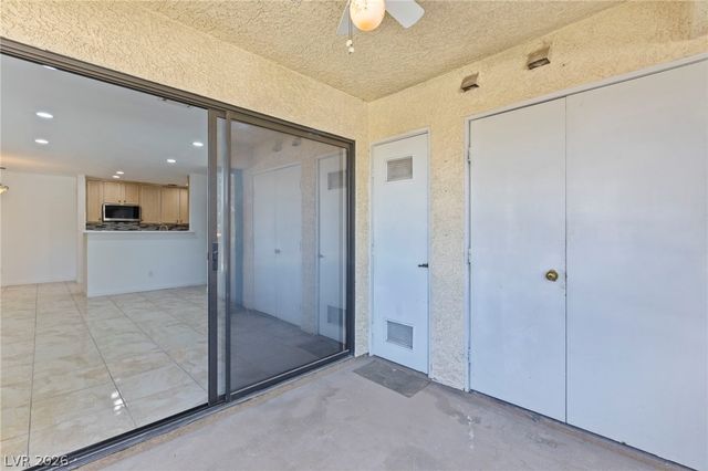 4823 South Torrey Pines Drive 203, Las Vegas, NV 89103
