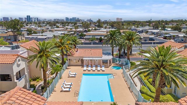 4823 South Torrey Pines Drive 203, Las Vegas, NV 89103