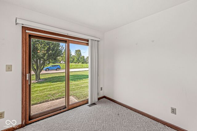 735 Cottage Lane, Greenwood, IN 46143