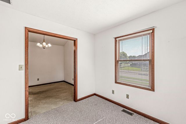 735 Cottage Lane, Greenwood, IN 46143