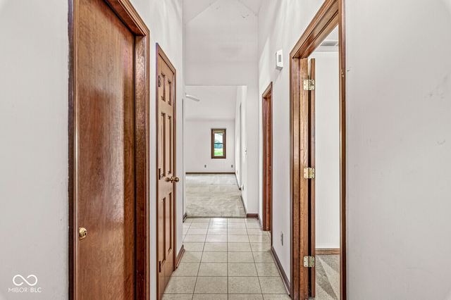 735 Cottage Lane, Greenwood, IN 46143