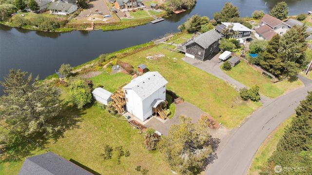 124 S Razor Clam Drive SW, Ocean Shores, WA 98569