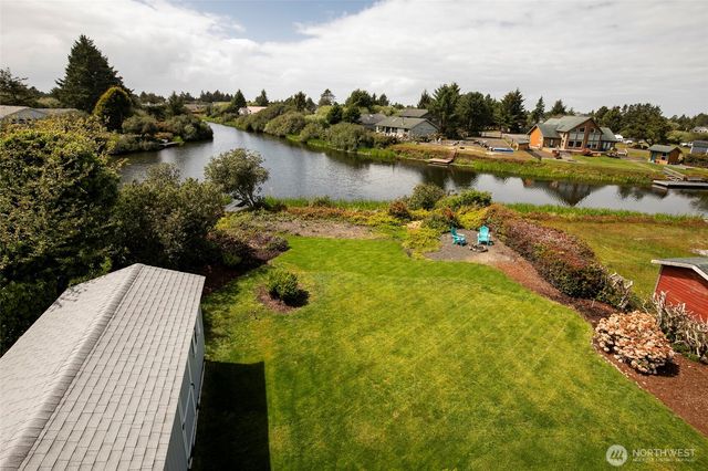 124 S Razor Clam Drive SW, Ocean Shores, WA 98569