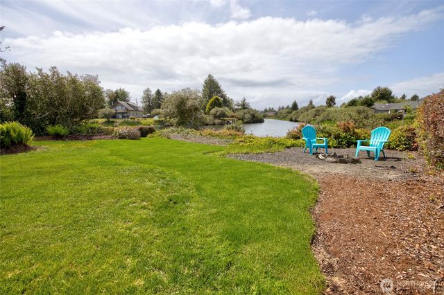 124 S Razor Clam Drive SW, Ocean Shores, WA 98569