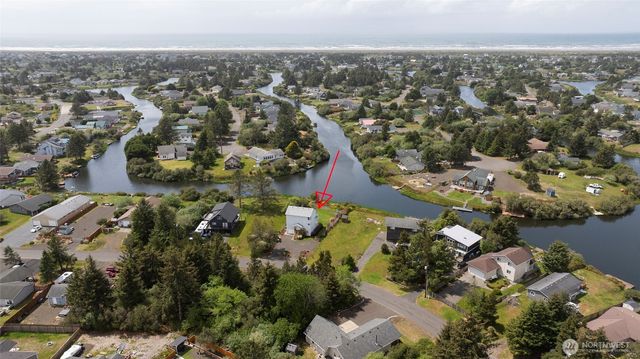 124 S Razor Clam Drive SW, Ocean Shores, WA 98569