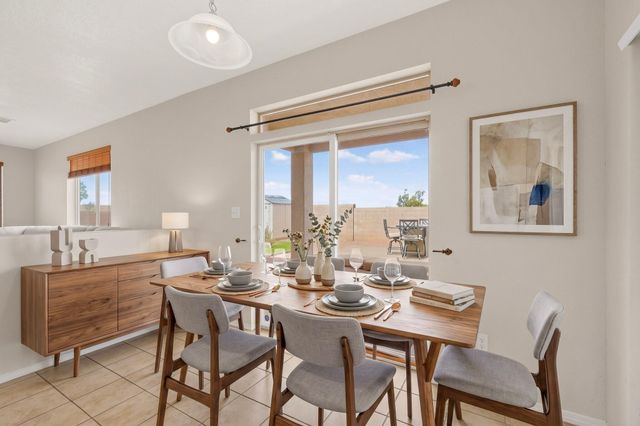 3905 North Pole Loop NE, Rio Rancho, NM 87144