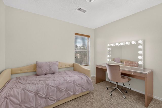 3905 North Pole Loop NE, Rio Rancho, NM 87144