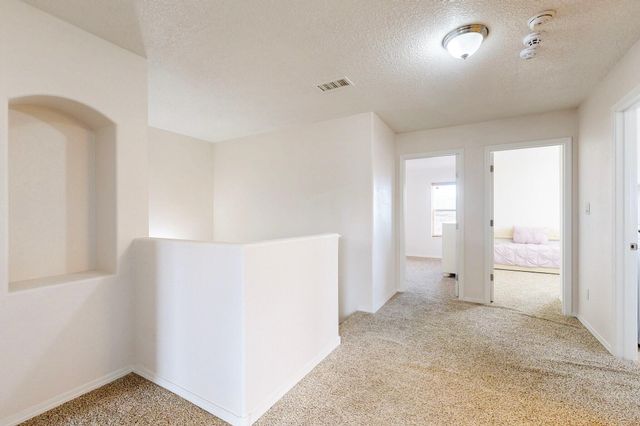 3905 North Pole Loop NE, Rio Rancho, NM 87144