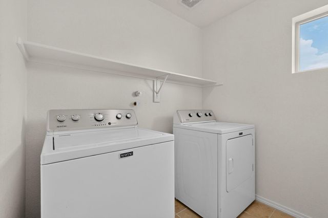 3905 North Pole Loop NE, Rio Rancho, NM 87144
