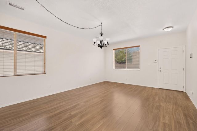3905 North Pole Loop NE, Rio Rancho, NM 87144