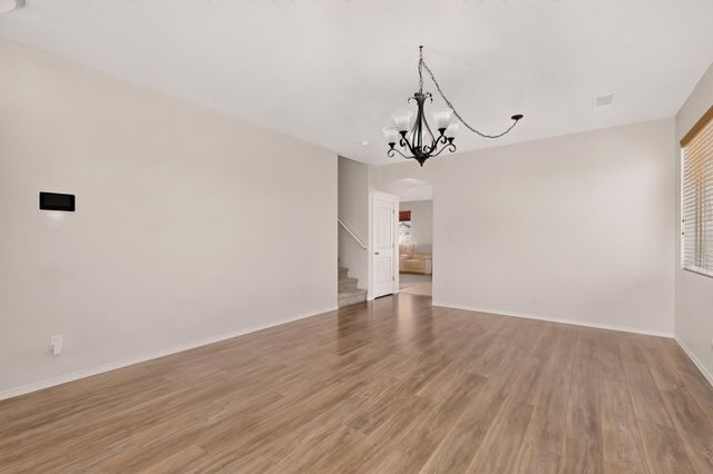 3905 North Pole Loop NE, Rio Rancho, NM 87144