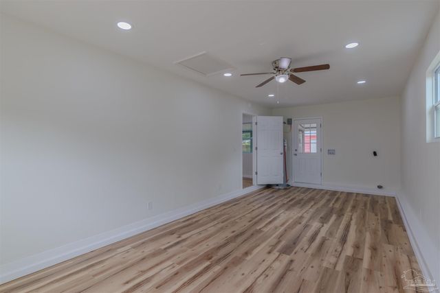 2080 Elaine Cir, Pensacola, FL 32504