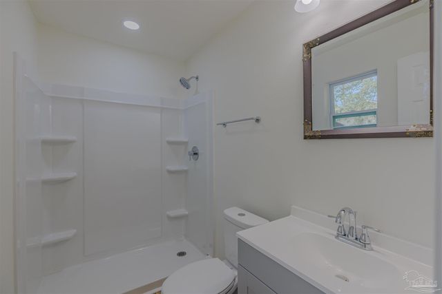 2080 Elaine Cir, Pensacola, FL 32504