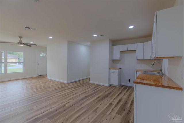 2080 Elaine Cir, Pensacola, FL 32504