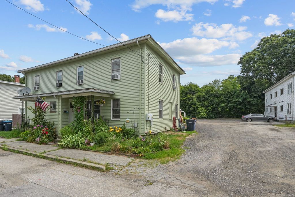 12 Saint James Row, Killingly, CT 06239