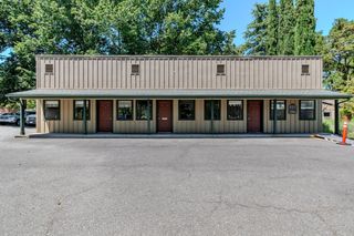 933 N 5th Street, Jacksonville, OR 97530