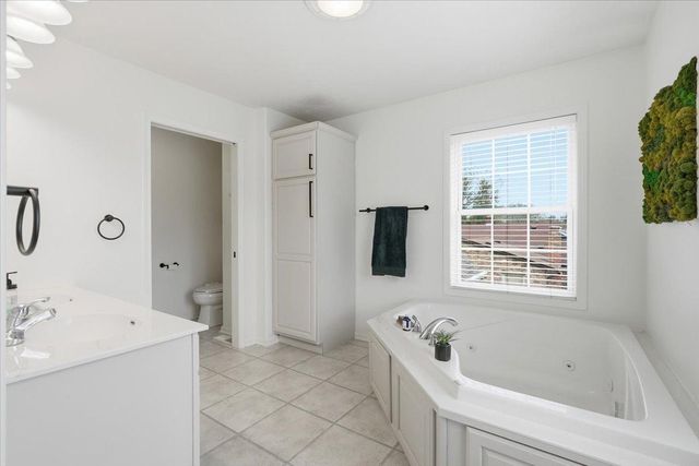 3915 Zane Avenue N, Robbinsdale, MN 55422