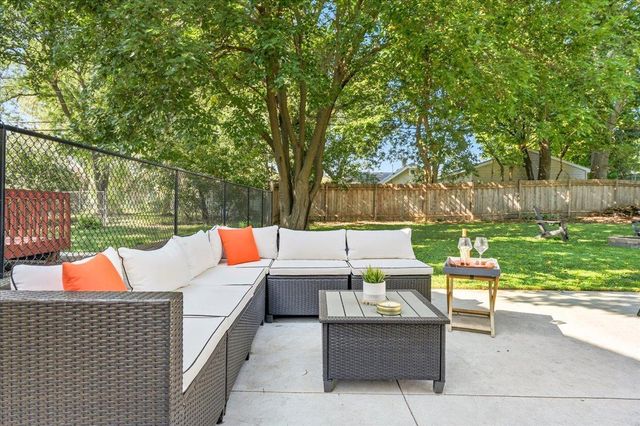 3915 Zane Avenue N, Robbinsdale, MN 55422