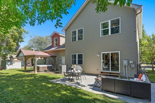 3915 Zane Avenue N, Robbinsdale, MN 55422