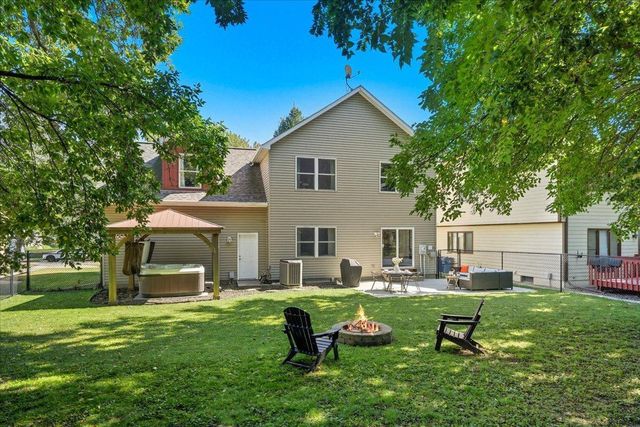 3915 Zane Avenue N, Robbinsdale, MN 55422