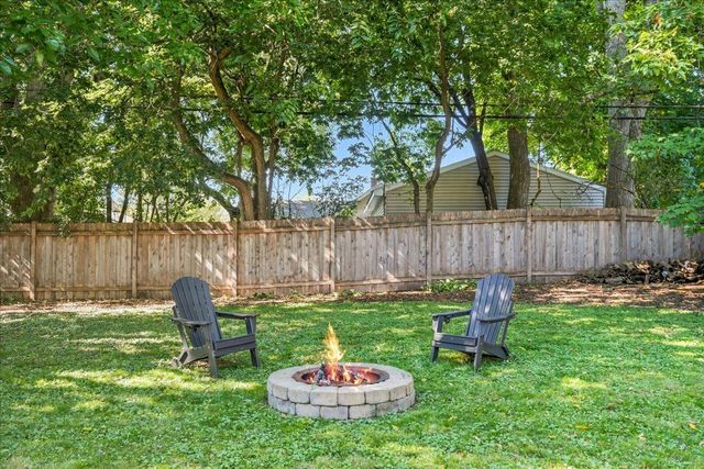 3915 Zane Avenue N, Robbinsdale, MN 55422