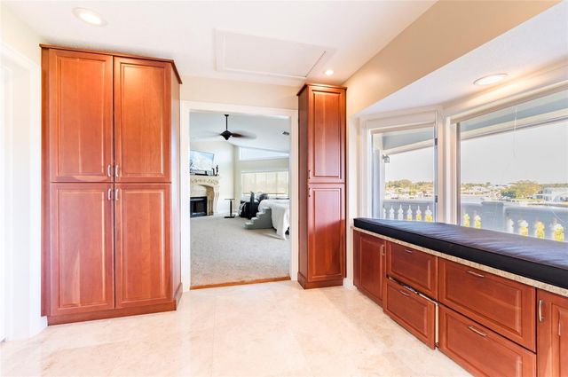 2268 KINGS POINT DRIVE, Largo, FL 33774