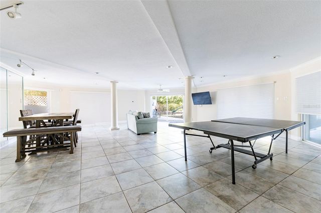 2268 KINGS POINT DRIVE, Largo, FL 33774