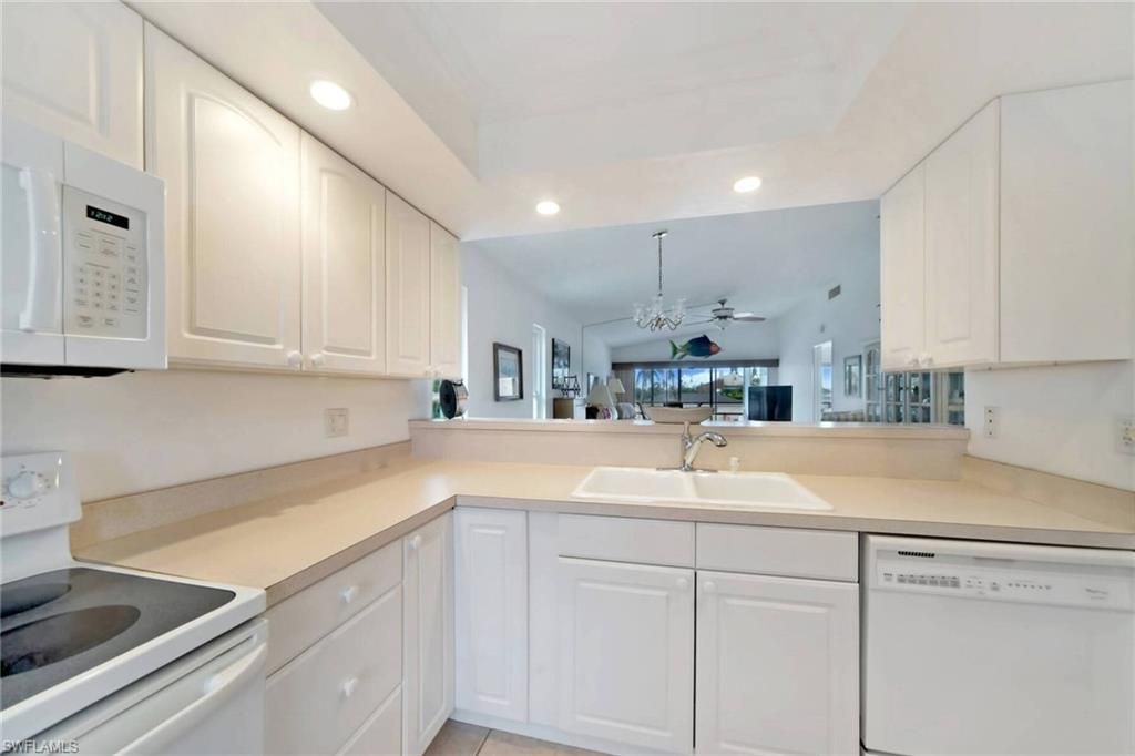2936 Oleander ST A2, ST. JAMES CITY, FL 33956 — photo 5