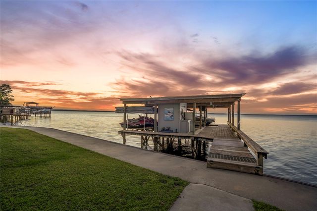 615 Inlet Drive, Livingston, TX 77351