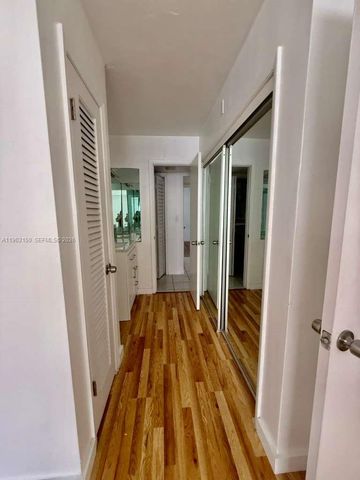 1550 NE 191st St 211, Miami, FL 33179