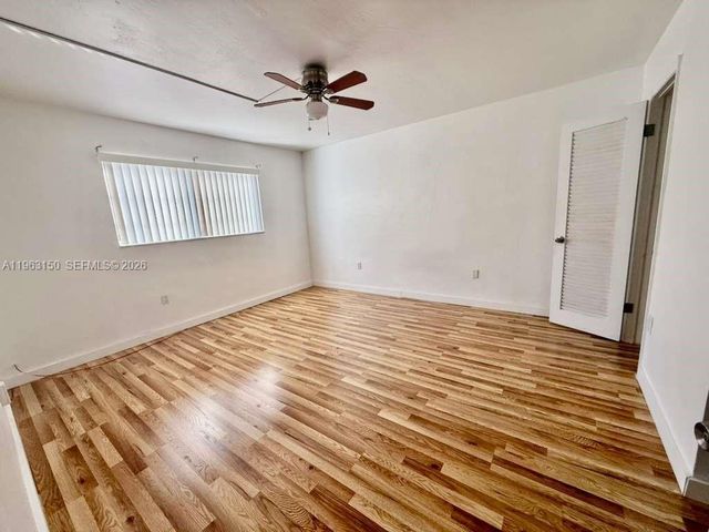 1550 NE 191st St 211, Miami, FL 33179