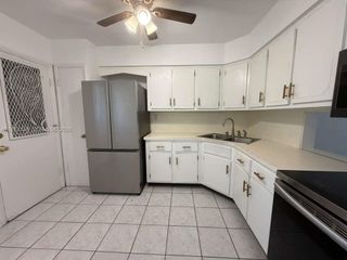 1550 NE 191st St 211, Miami, FL 33179