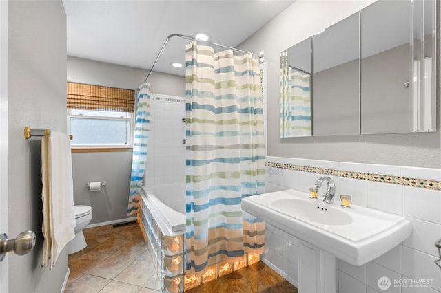 15903 SE 178th Court, Renton, WA 98058
