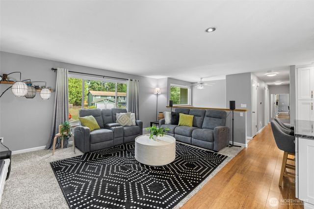 15903 SE 178th Court, Renton, WA 98058