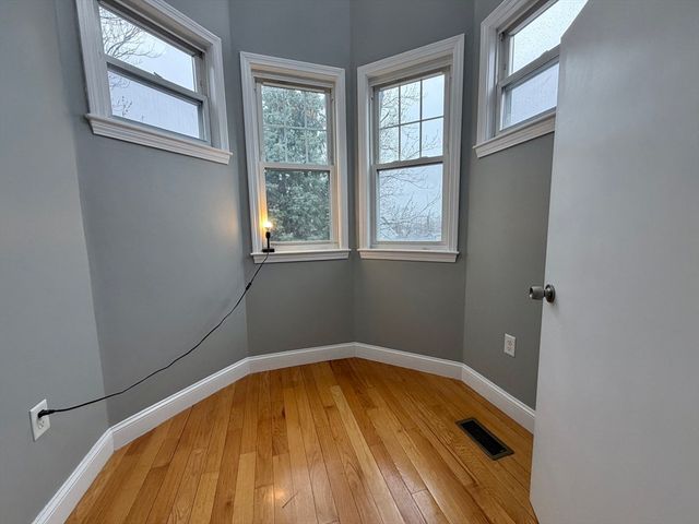 786 Moody St 1, Waltham, MA 02453