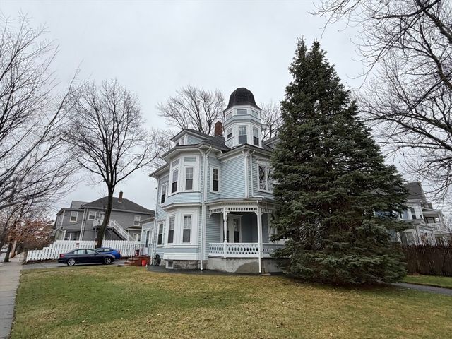 786 Moody St 1, Waltham, MA 02453