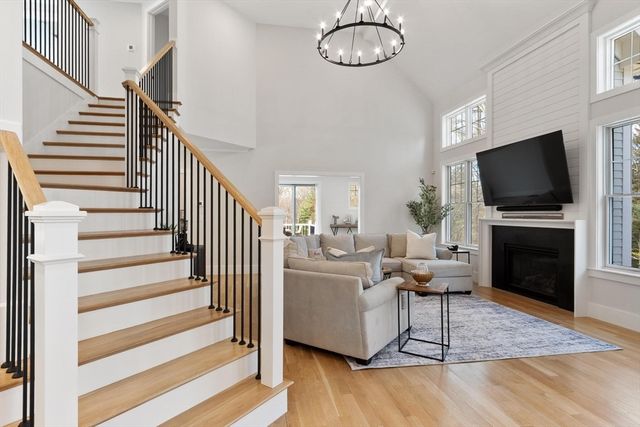 1 Honeybee Pass, Hopkinton, MA 01748