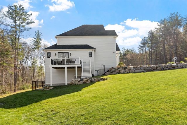 1 Honeybee Pass, Hopkinton, MA 01748