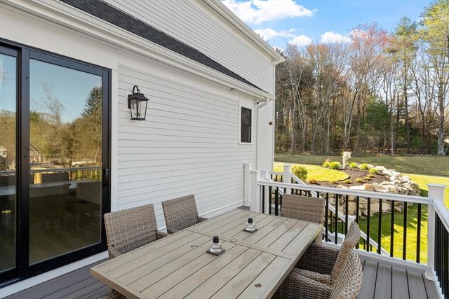 1 Honeybee Pass, Hopkinton, MA 01748
